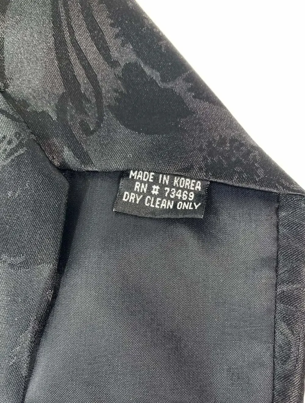Bugs Bunny Men’s Novelty Neck Tie Musical Notes Black